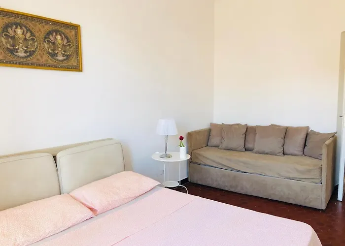 The Gate To Cinque Terre Penzion La Spezia