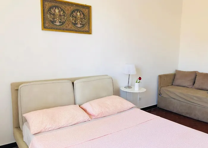 The Gate To Cinque Terre Penzion *